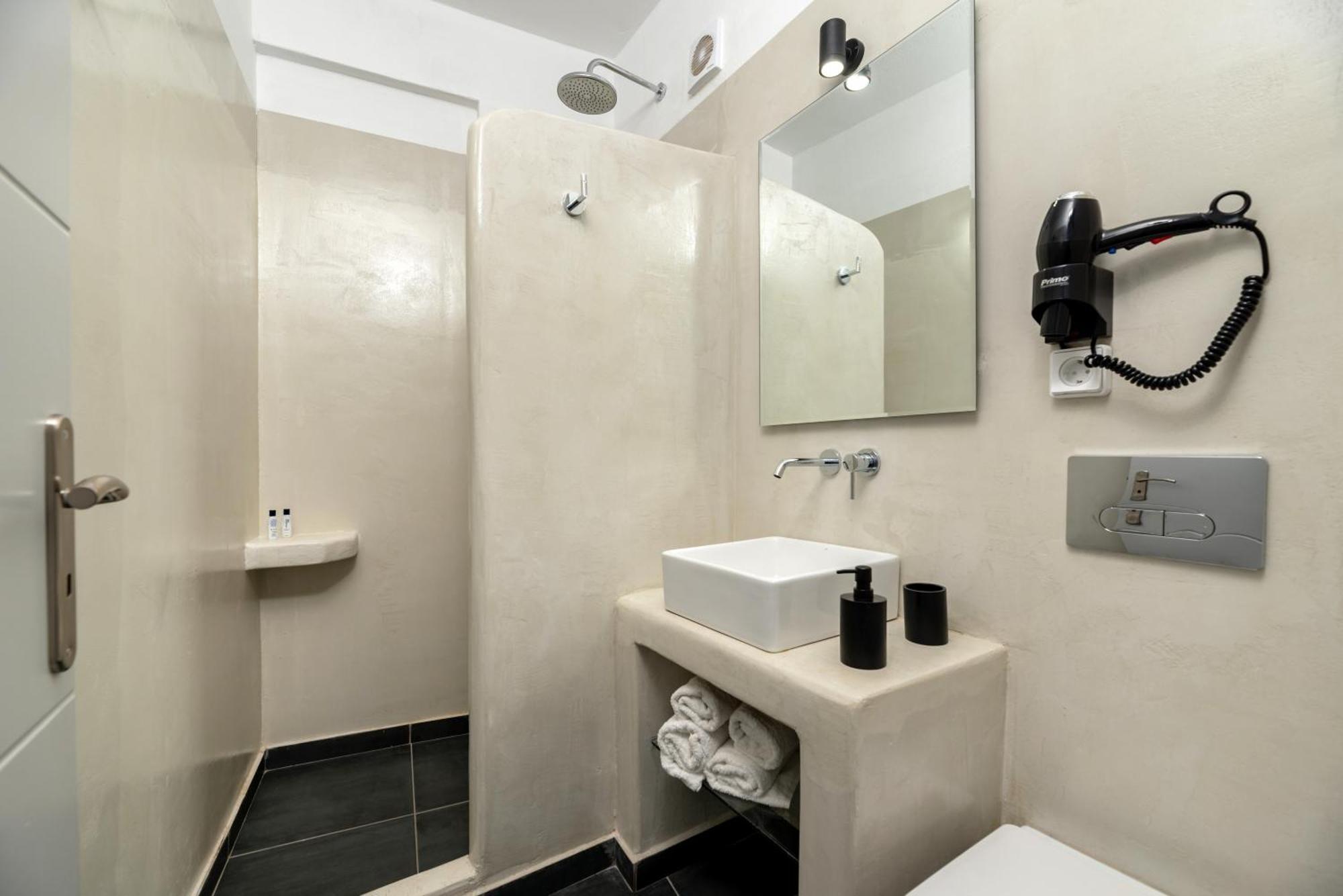 Pancratium Villas & Suites อาโกรตีรี ภายนอก รูปภาพ